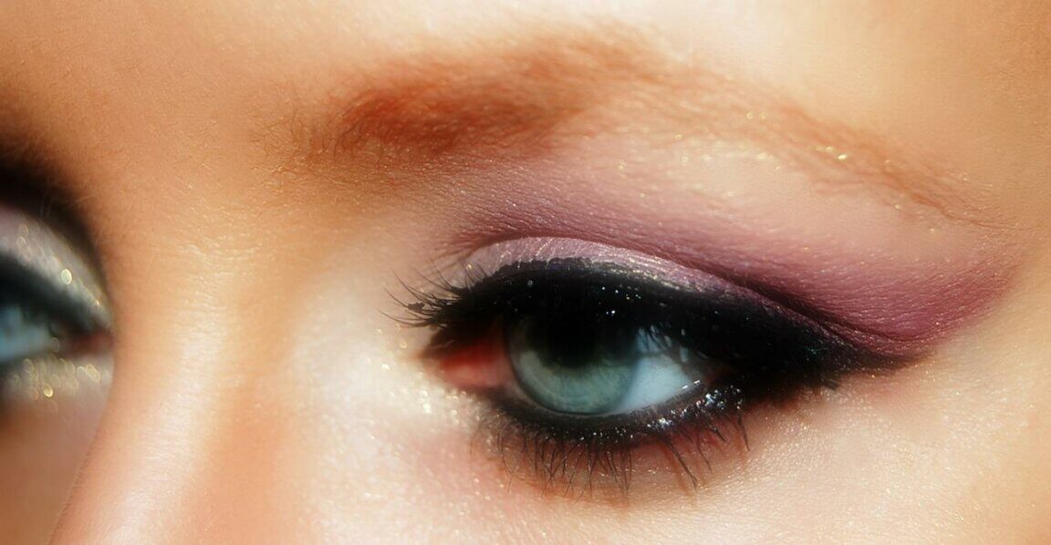 eye liner