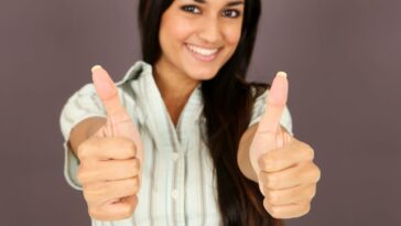 Ces 2 simples mots sont utilisés par les personnes les plus émotionnellement intelligentes ! Découvrez pourquoi !