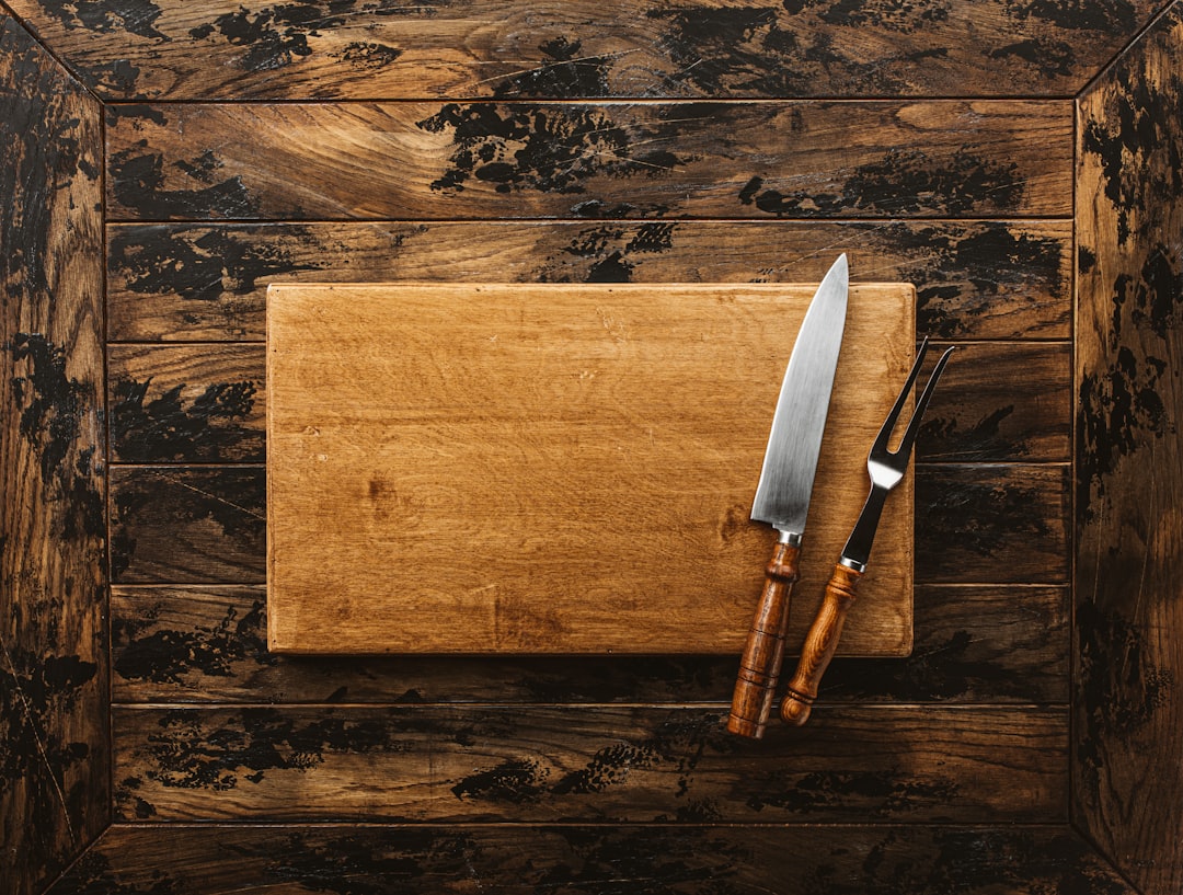 découvrez une vaste sélection d'outils de cuisine essentiels pour tous vos besoins culinaires. des ustensiles de préparation aux appareils électroménagers innovants, trouvez tout ce qu'il vous faut pour exceller en cuisine et réaliser des plats savoureux.