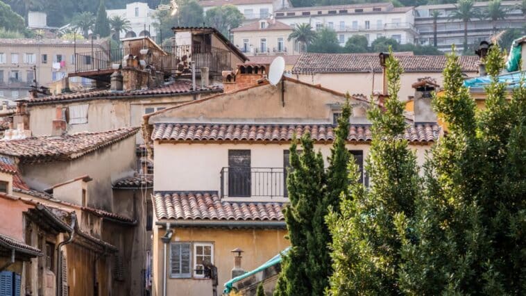 Les avantages de vivre à Grasse pour les seniors : 8 raisons de choisir cette ville