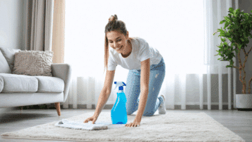 découvrez les méthodes simples et efficaces pour nettoyer un tapis vinyle sans l'abîmer, en préservant sa qualité et sa durabilité grâce à nos conseils pratiques.