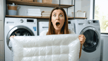 découvrez si vous pouvez mettre une alèse plastifiée au sèche-linge sans risquer de l'abîmer, avec nos conseils pratiques pour l'entretien et la durabilité.